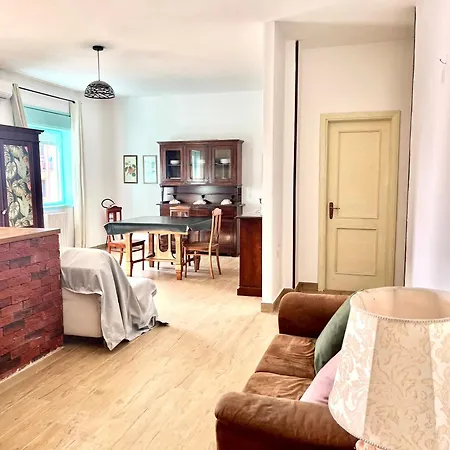 Puglia Low-cost, * Brindisi