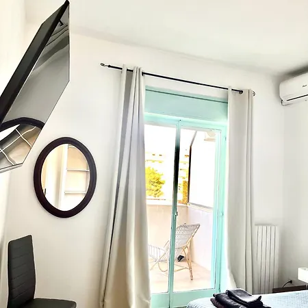 Puglia Low-cost, * Brindisi